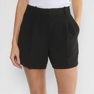 Aritzia - The Effortless Short in Linen